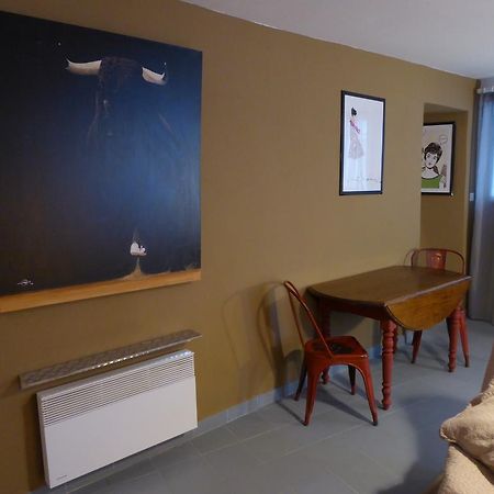 Le Planet 52 Apartment ลีล-ซูร์-ลา-ซอร์ก ภายนอก รูปภาพ