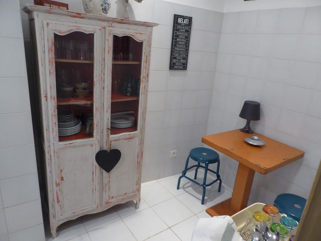 Le Planet 52 Apartment ลีล-ซูร์-ลา-ซอร์ก ภายนอก รูปภาพ