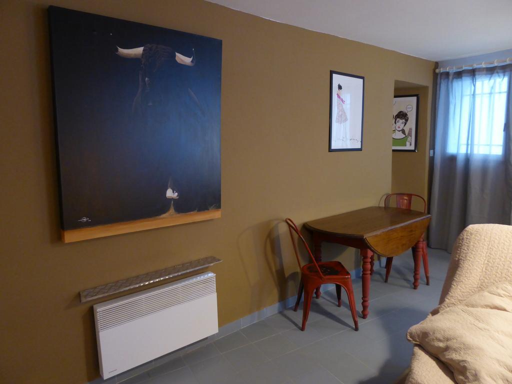 Le Planet 52 Apartment ลีล-ซูร์-ลา-ซอร์ก ภายนอก รูปภาพ